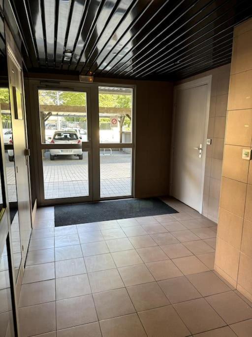 Appartement Neuf Avec Balcon Et Parking Prive Caen Exterior foto
